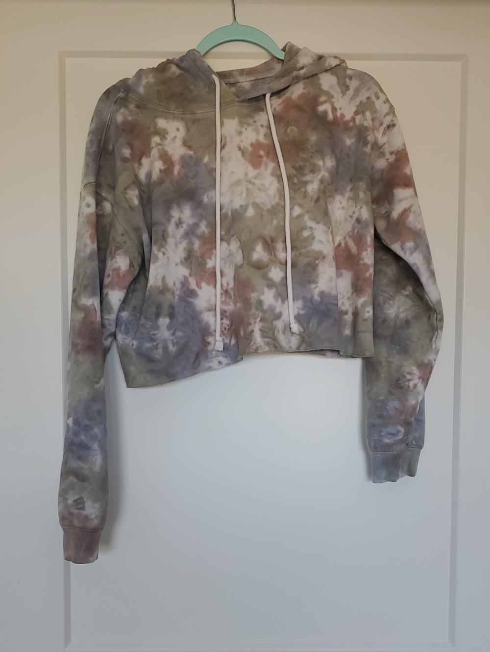 wild fable Tie-Dye Cropped Hoodie in Taupe, Rust & Slate